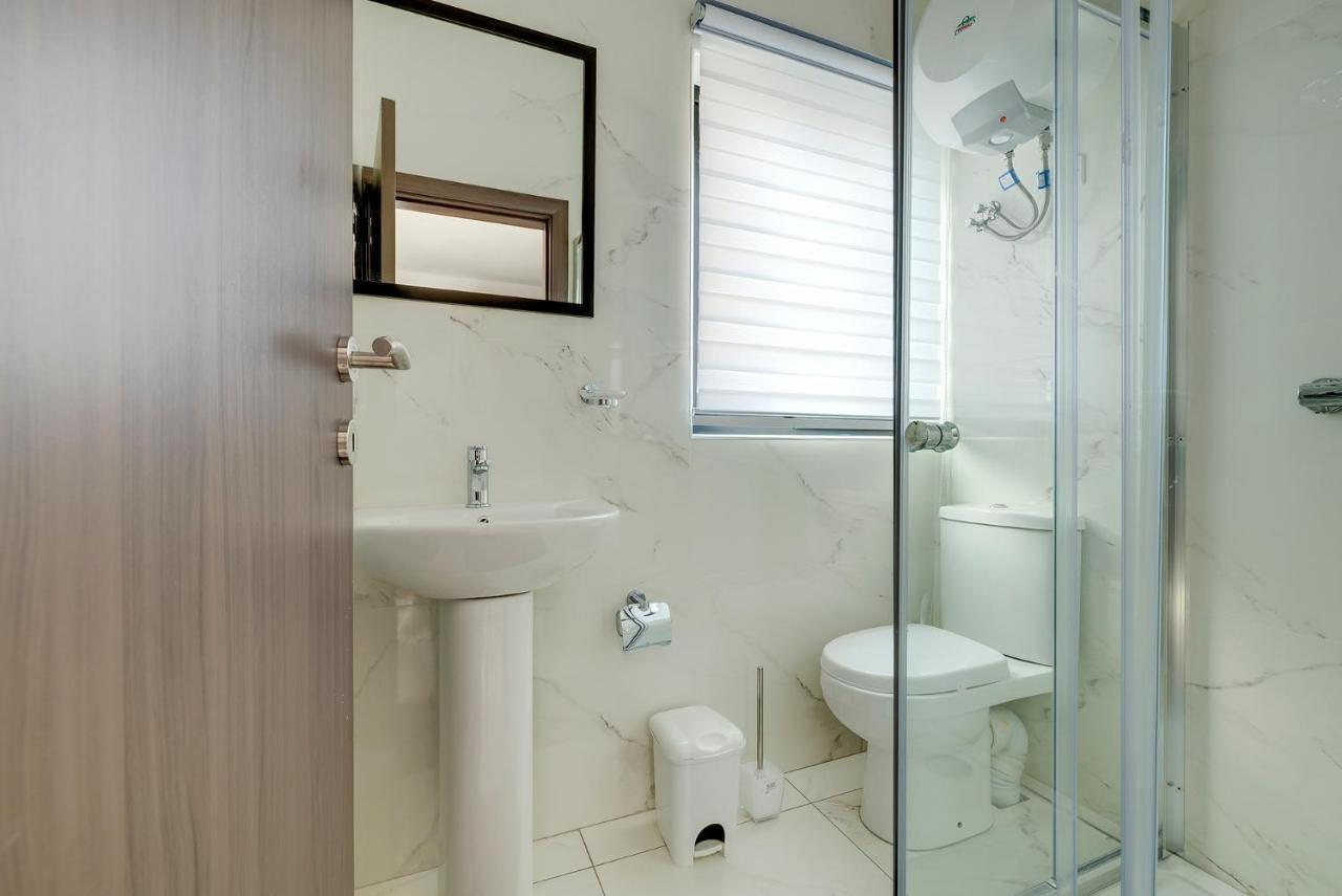 Ferienwohnung Chic 2Br Penthouse Steps From The Promenade Sliema Exterior foto