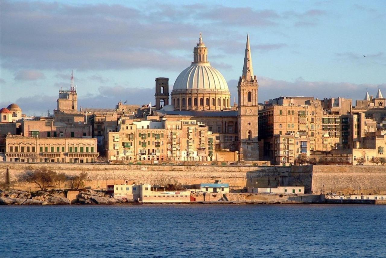 Ferienwohnung Chic 2Br Penthouse Steps From The Promenade Sliema Exterior foto