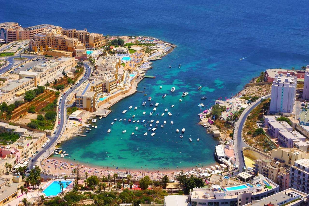 Ferienwohnung Chic 2Br Penthouse Steps From The Promenade Sliema Exterior foto