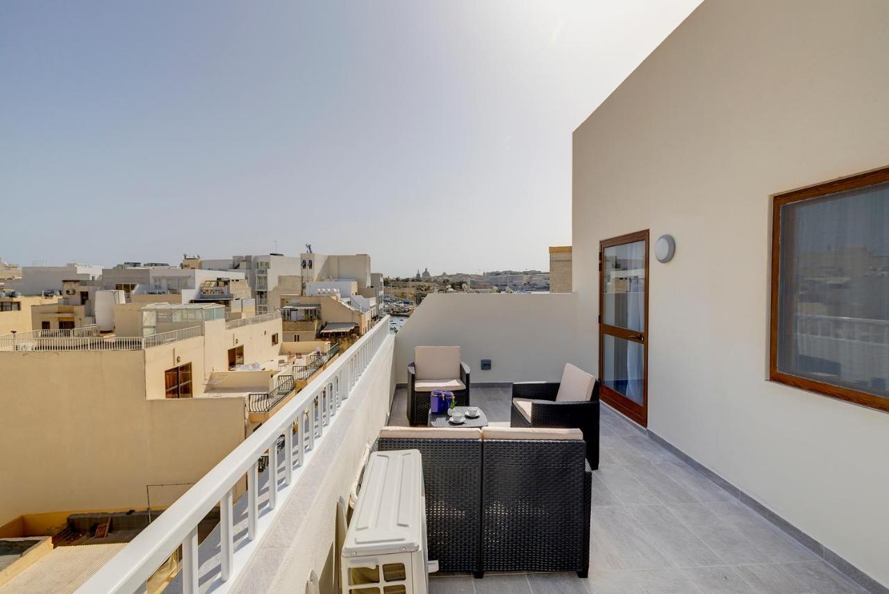 Ferienwohnung Chic 2Br Penthouse Steps From The Promenade Sliema Exterior foto